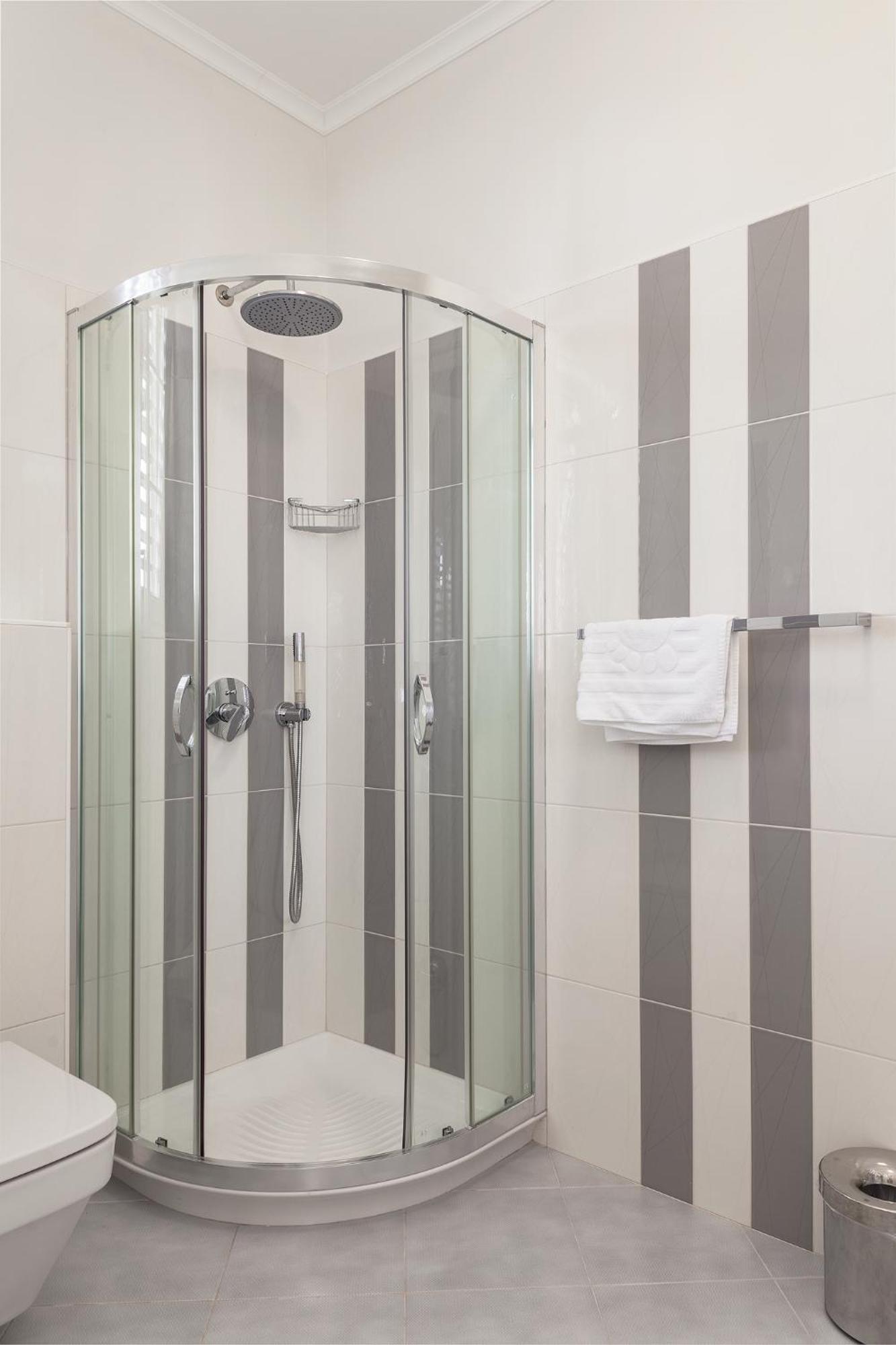 Deluxe Apartments Vila Carissa Малинска Номер фото