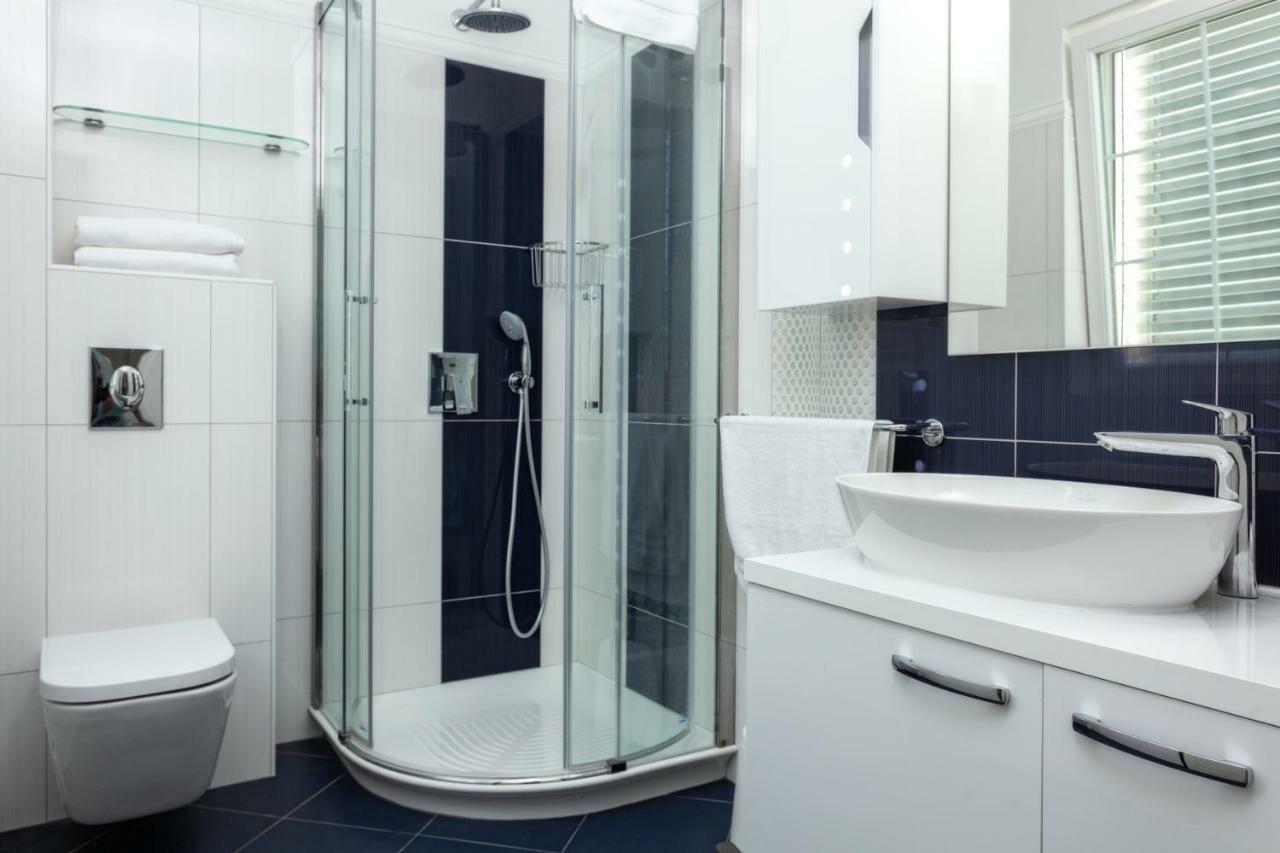 Deluxe Apartments Vila Carissa Малинска Экстерьер фото