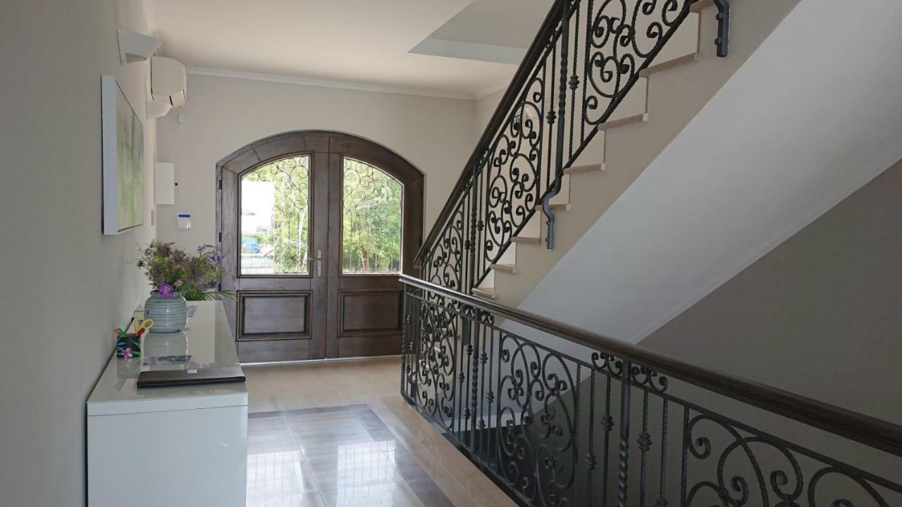 Deluxe Apartments Vila Carissa Малинска Экстерьер фото