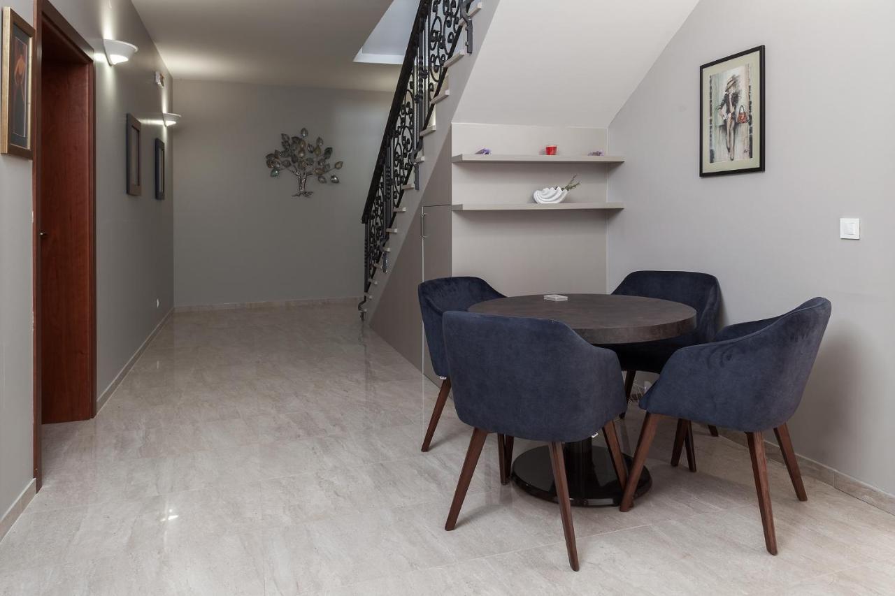 Deluxe Apartments Vila Carissa Малинска Экстерьер фото